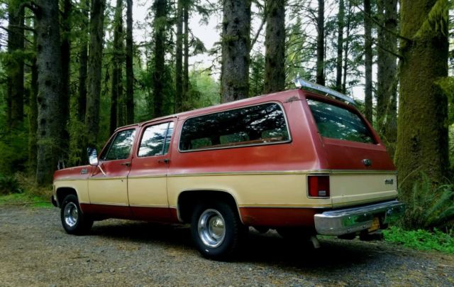 1977 Burgundy GMC Suburban SUV