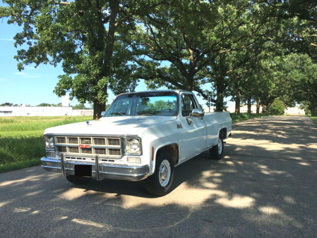 1977 White GMC 1500 Standard Cab Pickup