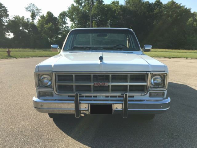 1977 White GMC 1500 Standard Cab Pickup