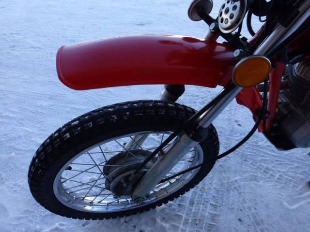 1977 Red Honda XL75 --