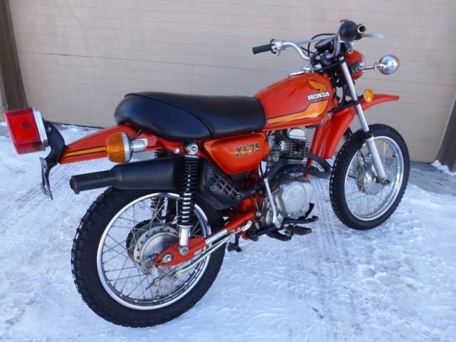 1977 Red Honda XL75 --