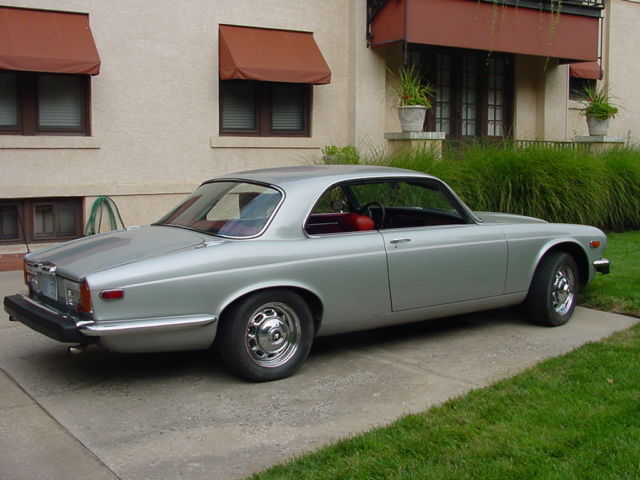 1977 dark green Jaguar XJ6 Sedan