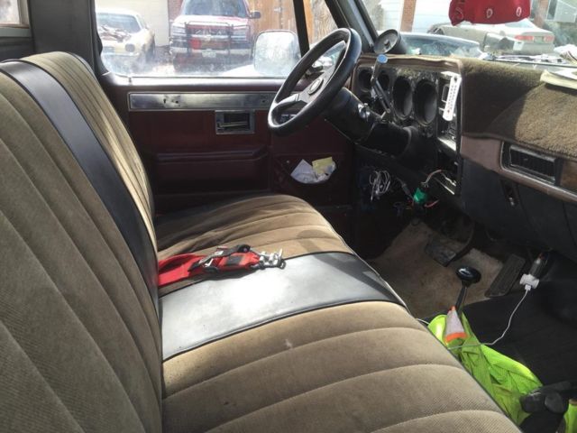 1977 primmer Chevrolet C/K Pickup 1500 Standard Cab Pickup