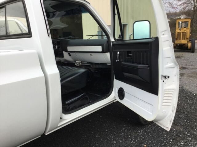 1977 White Chevrolet C/K Pickup 1500 Standard Cab Pickup