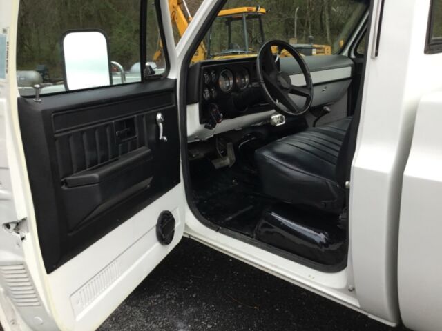 1977 White Chevrolet C/K Pickup 1500 Standard Cab Pickup
