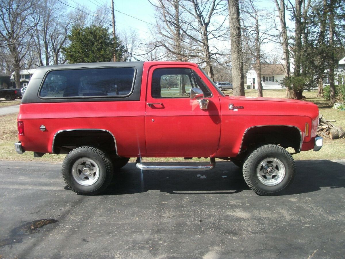 1977 Red Chevrolet Blazer SUV