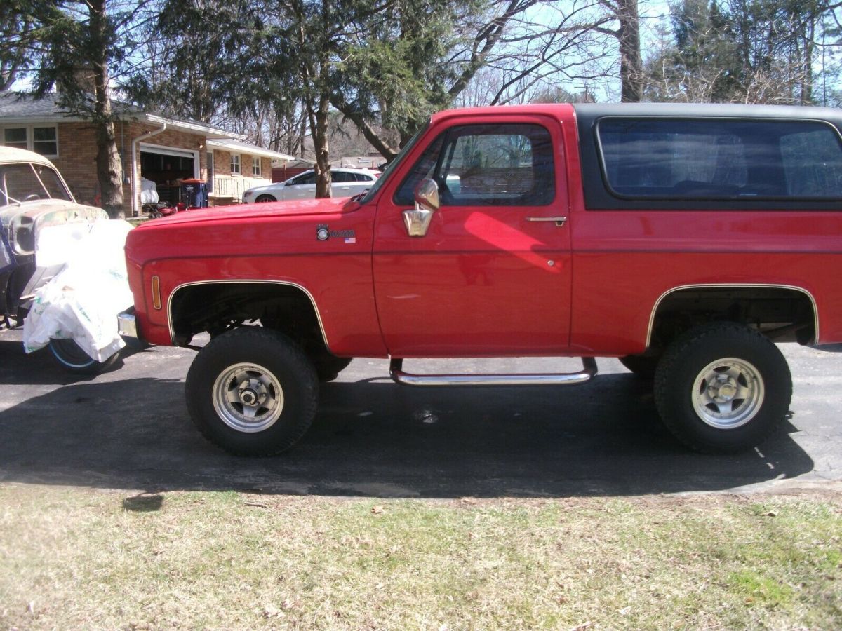 1977 Red Chevrolet Blazer SUV