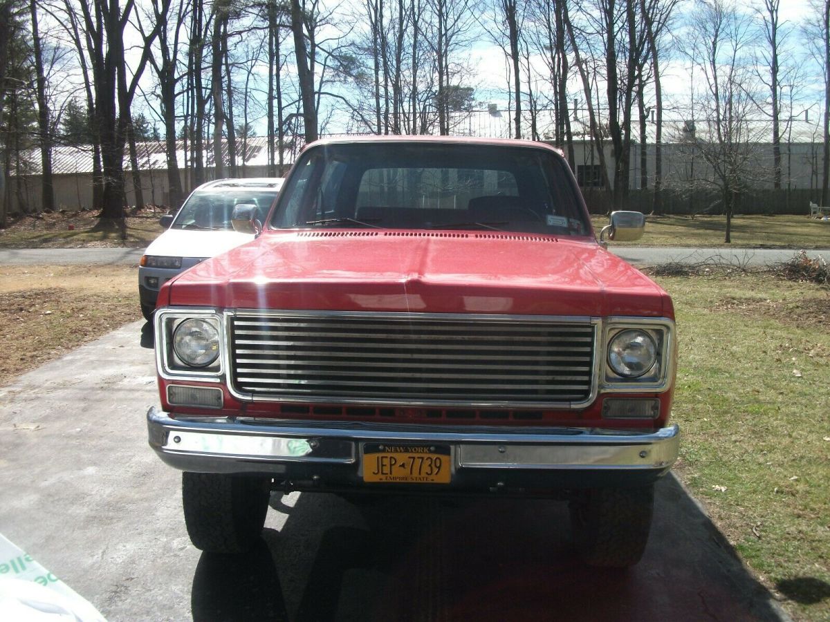 1977 Red Chevrolet Blazer SUV