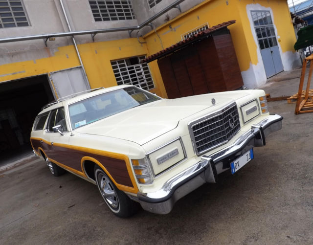 1977 Ford Country Squire
