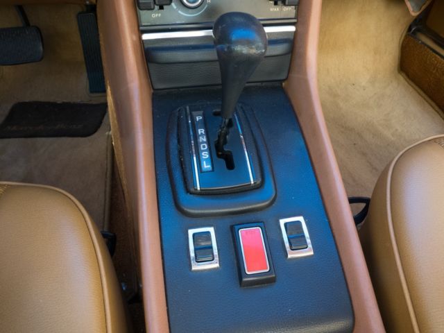 1977 Burgundy Mercedes-Benz 400-Series