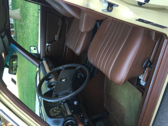 1977 Pale Yellow Mercedes-Benz 300-Series Sedan