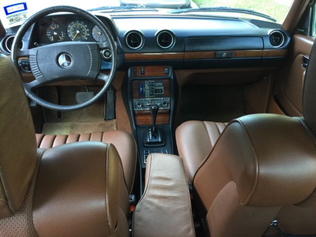 1977 Pale Yellow Mercedes-Benz 300-Series Sedan