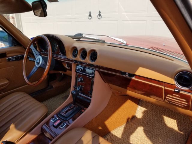 1977 Red Mercedes-Benz 400-Series Convertible