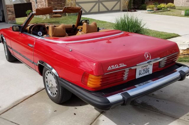 1977 Red Mercedes-Benz 400-Series Convertible