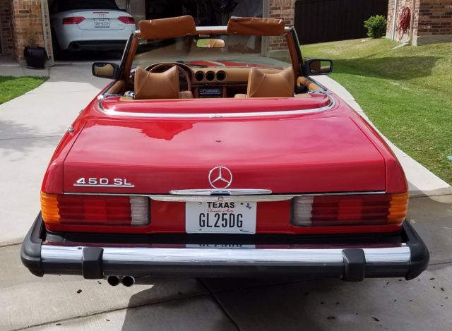 1977 Red Mercedes-Benz 400-Series Convertible