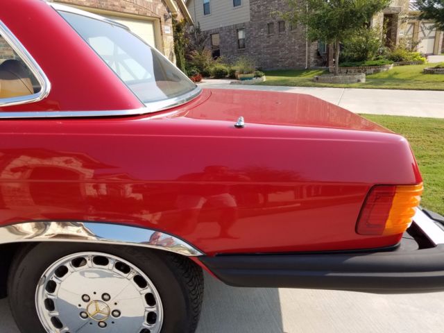1977 Red Mercedes-Benz 400-Series Convertible