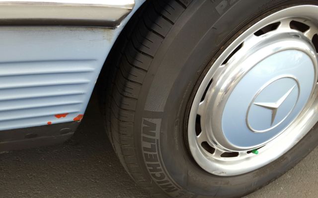 1977 Blue Mercedes-Benz SL-Class Coupe