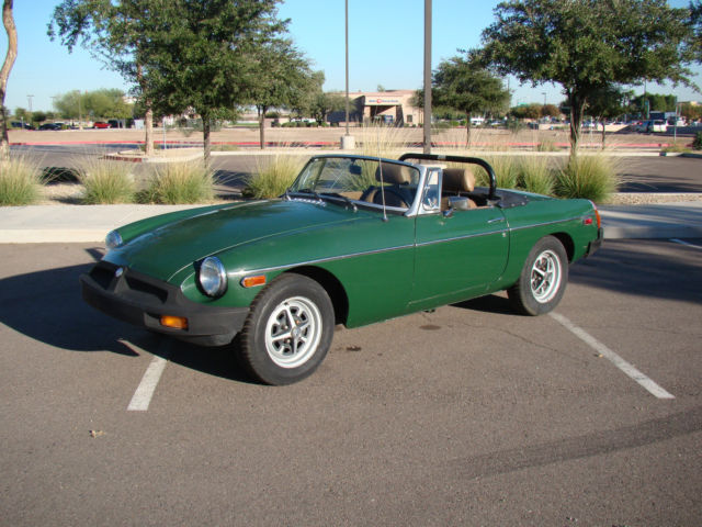 1977 GREEN MG MGB Convertible