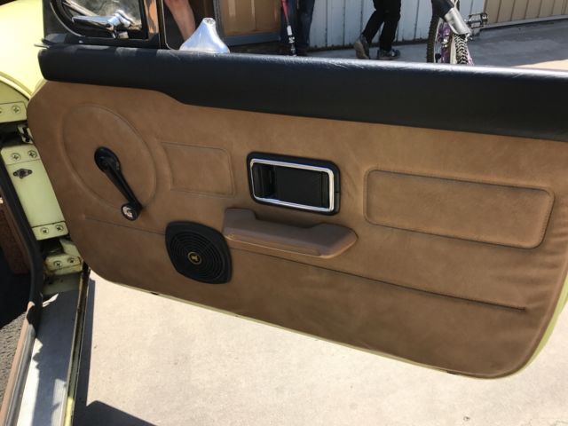 1977 Yellow MG MGB Convertible