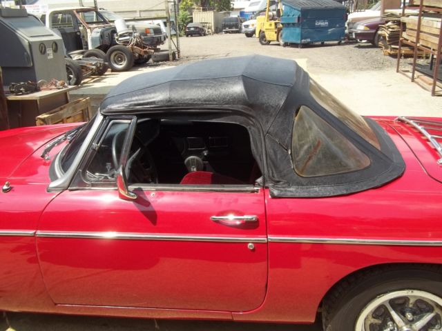 1977 Red MG MGB Convertible