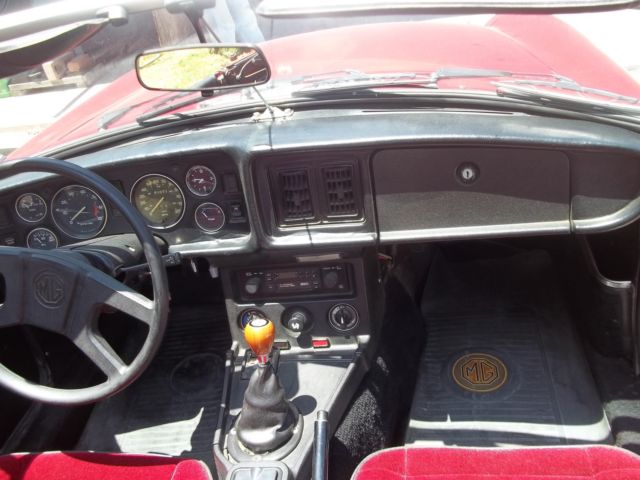 1977 Red MG MGB Convertible