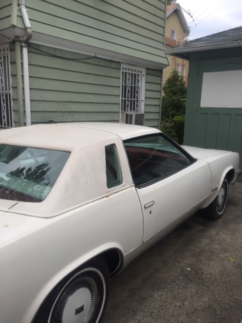 1977 BLACK CHERRY Oldsmobile Cutlass Coupe