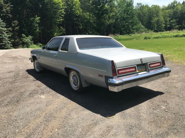 1977 Silver Oldsmobile Eighty-Eight Coupe