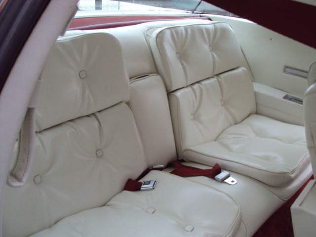 1977 White Oldsmobile Toronado Coupe