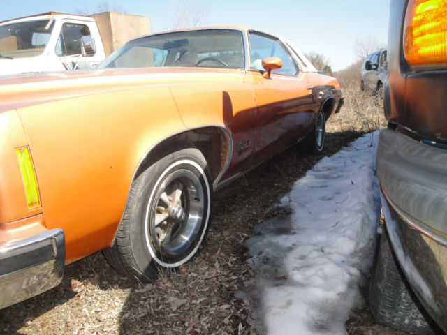 1977 White Pontiac Le Mans Coupe