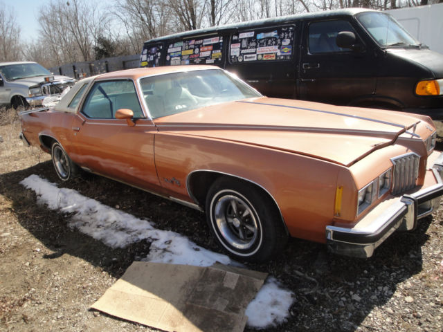 1977 White Pontiac Le Mans Coupe