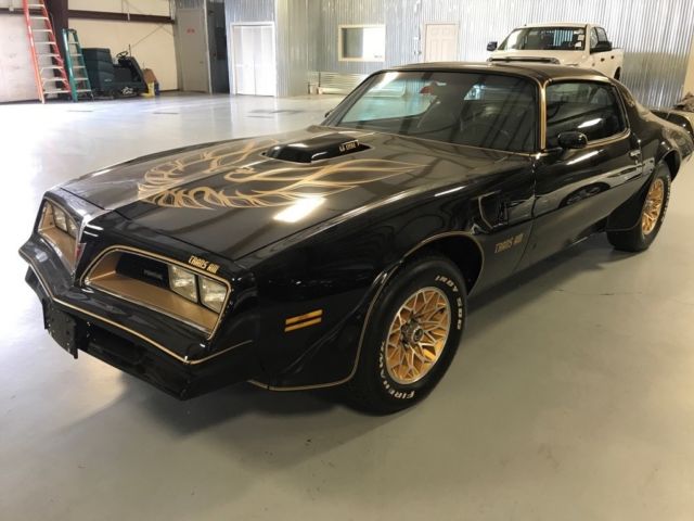 1977 -- Pontiac Firebird 2D Coupe