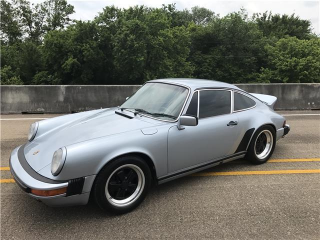 1977 -- Porsche 911 --