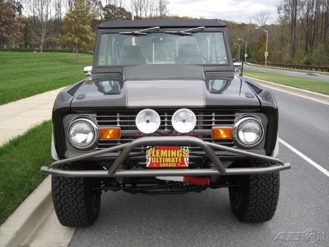 1977 Green Ford Bronco SUV