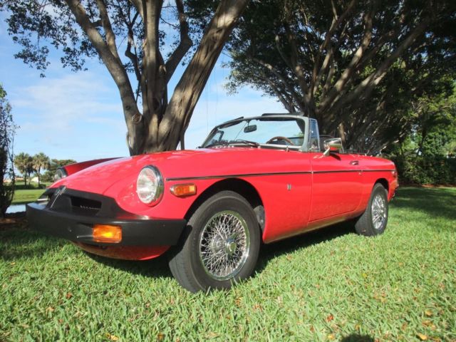 1977 Red MG MGB Convertible