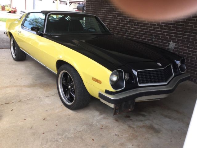 1977 Black/Yellow Chevrolet Camaro Coupe