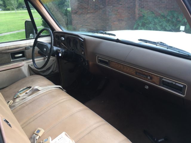 1977 Brown Chevrolet C-10 reg cab