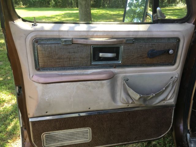 1977 Brown Chevrolet C-10 reg cab