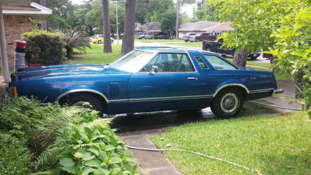 1977 Blue Ford Thunderbird Coupe