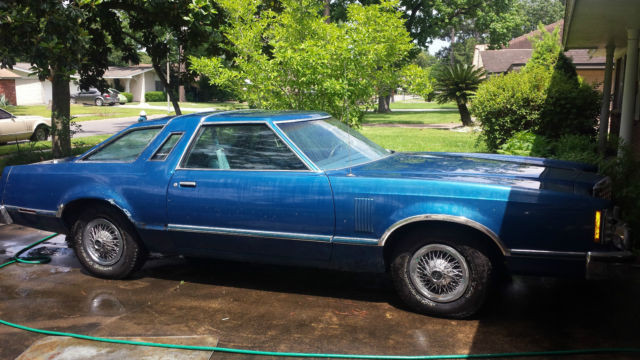 1977 Blue Ford Thunderbird Coupe
