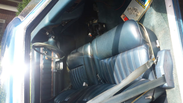 1977 Blue Ford Thunderbird Coupe