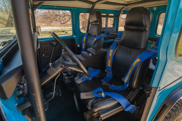 19770000 Blue Toyota FJ Cruiser