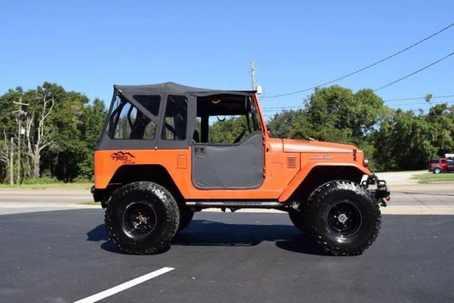 1977 Orange Toyota FJ Cruiser SUV