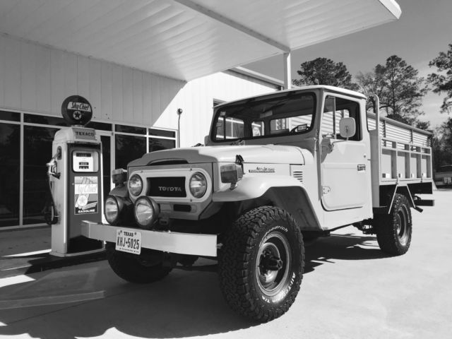 1977 Beige Toyota Land Cruiser Standard Cab Pickup