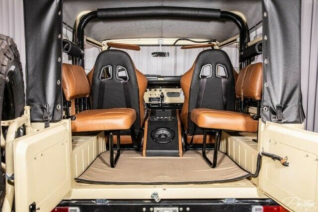 1977 -- Toyota Land Cruiser --