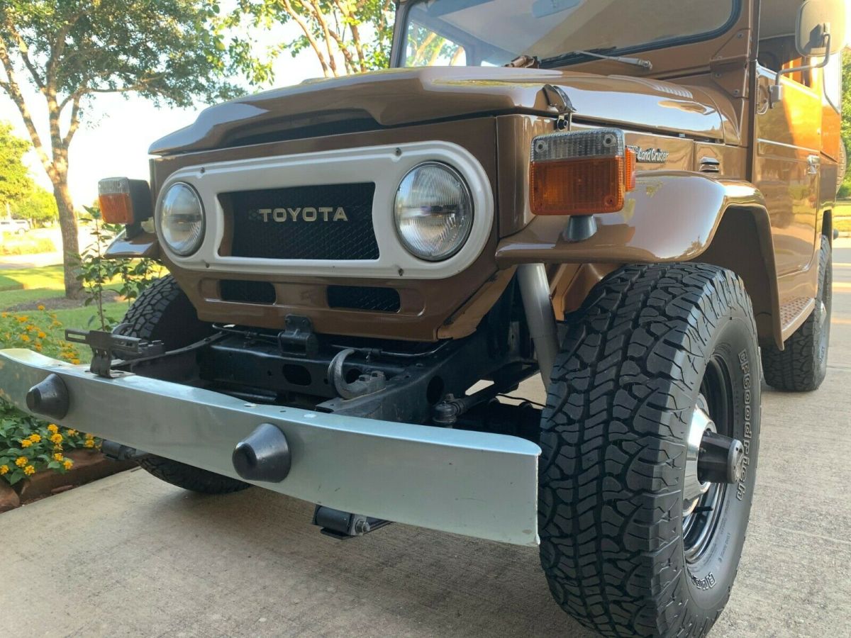 1977 Orange Toyota Land Cruiser SUV