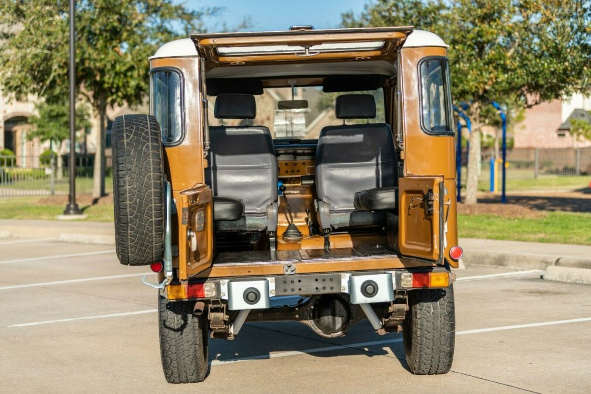 1977 Orange Toyota Land Cruiser SUV