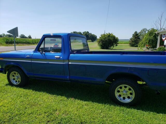 1977 Ford F-150 Standard Cab Pickup