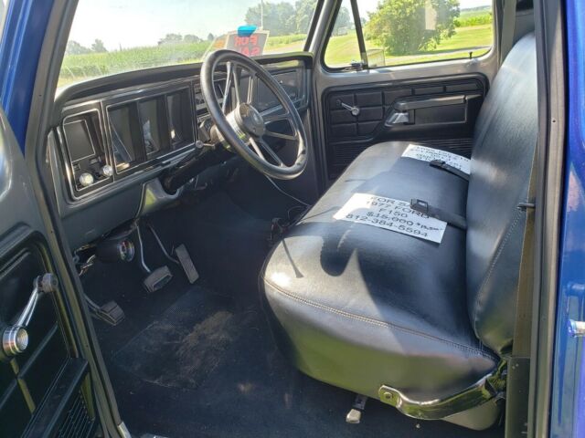 1977 Ford F-150 Standard Cab Pickup