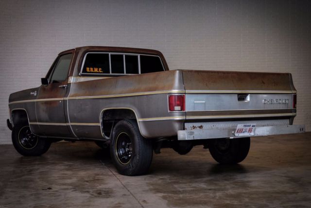 1977 White Chevrolet C10