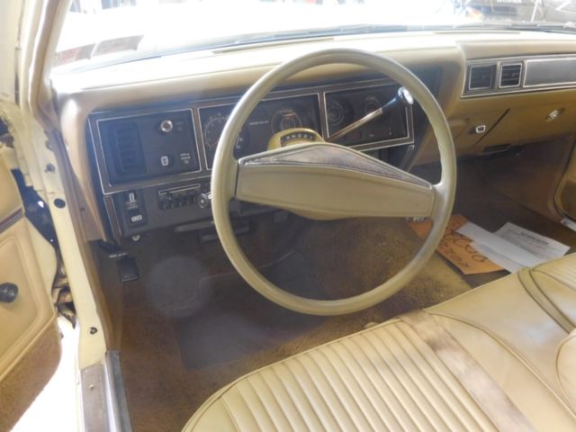1977 Yellow Dodge Monaco